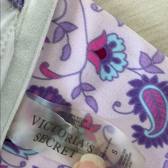 Victoria’s Secret Bandeau Bikini Top - Picture 3 of 6